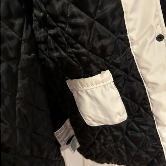 Jessica Simpson Warm Stylish Winter Jacket in size L. Zipper & snap closure. EUC - Picture 6 of 8